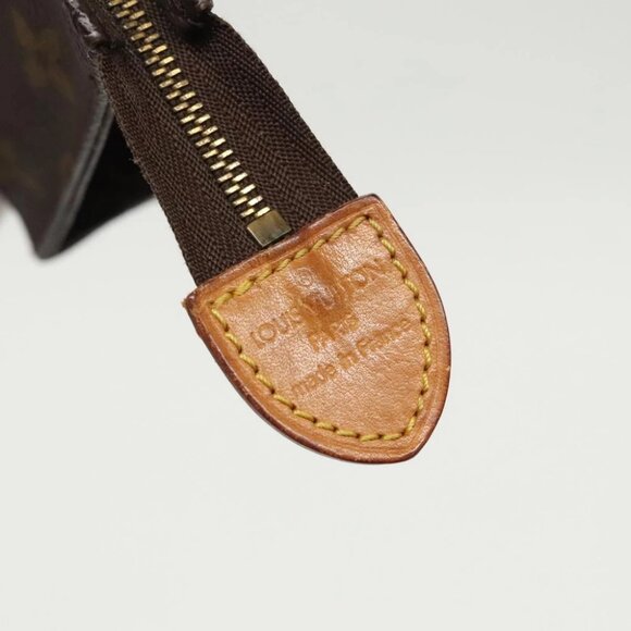 LOUIS VUITTON Monogram Poche Toilette 15 Pouch M47546 LV Auth 97332 - Picture 14 of 16